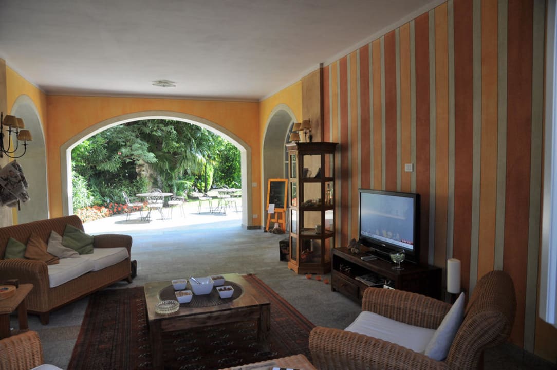 Blick in den Fernsehraum Villa Palmira