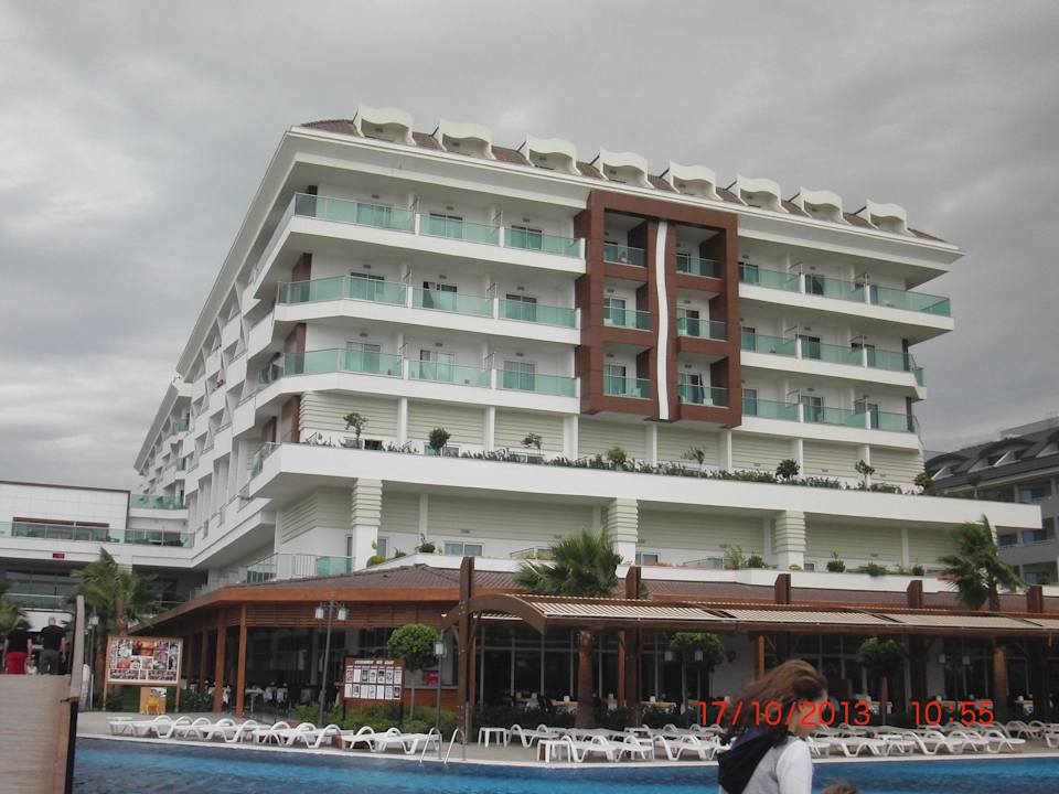 Blick vom Pool aus Adalya Ocean Deluxe