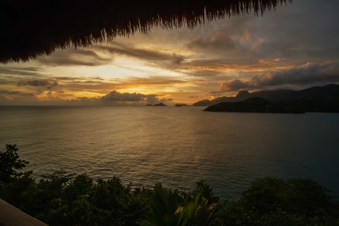 Ausblick Anantara Maia Seychelles Villas