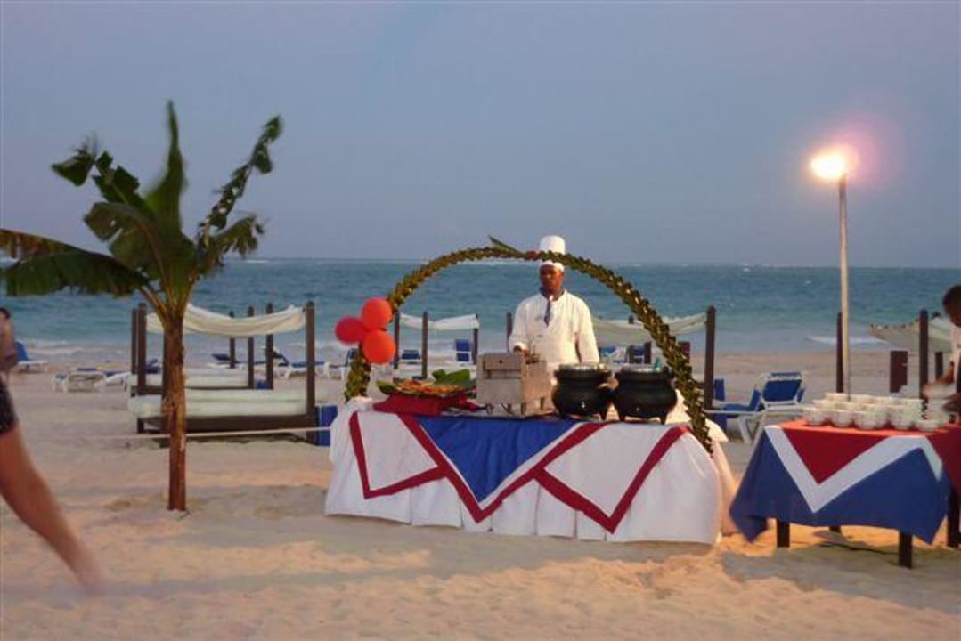 Dinner am Strand Punta Cana Princess All Suites Resort & Spa