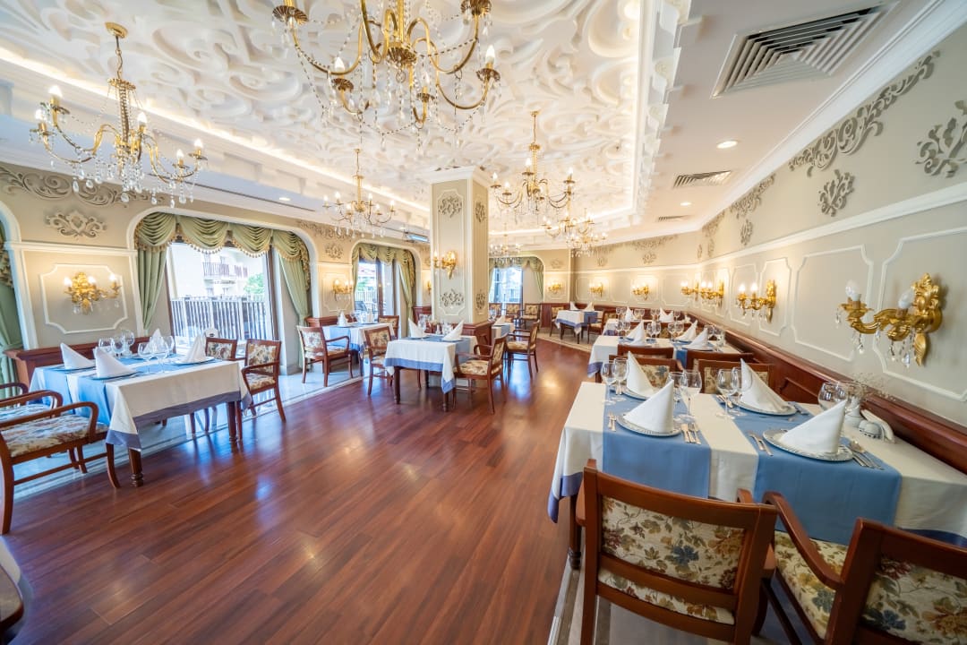Gastro Alba Resort Hotel
