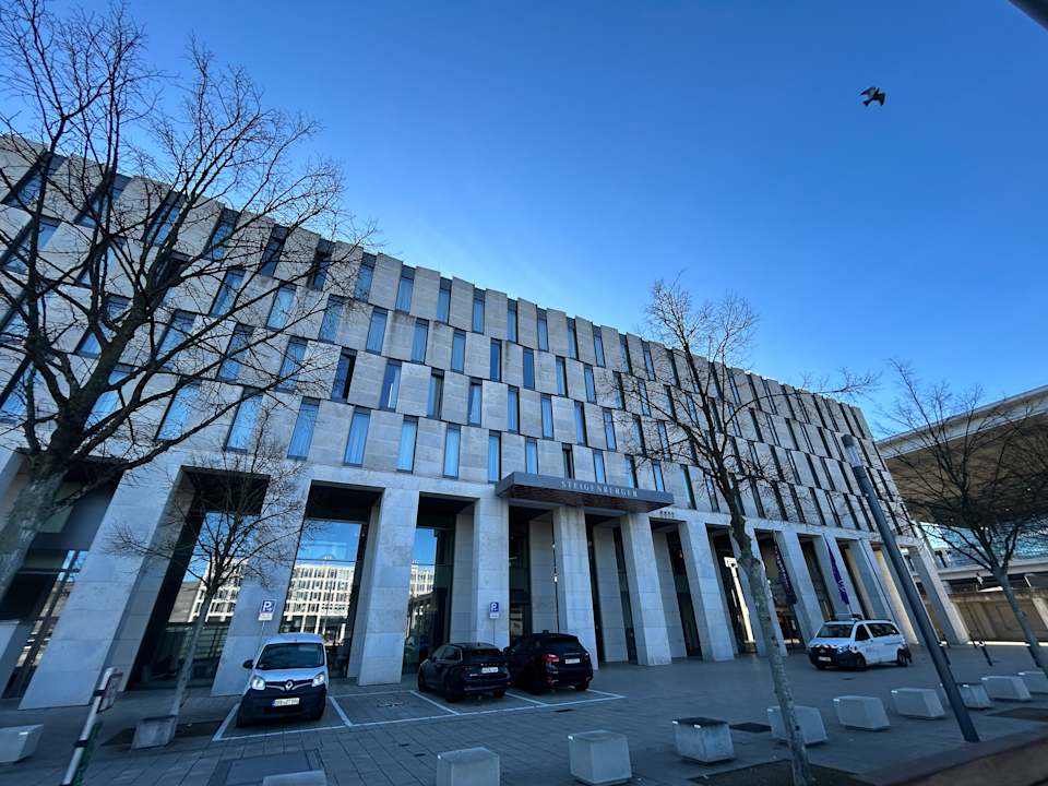 Außenansicht Steigenberger Airport Hotel Berlin