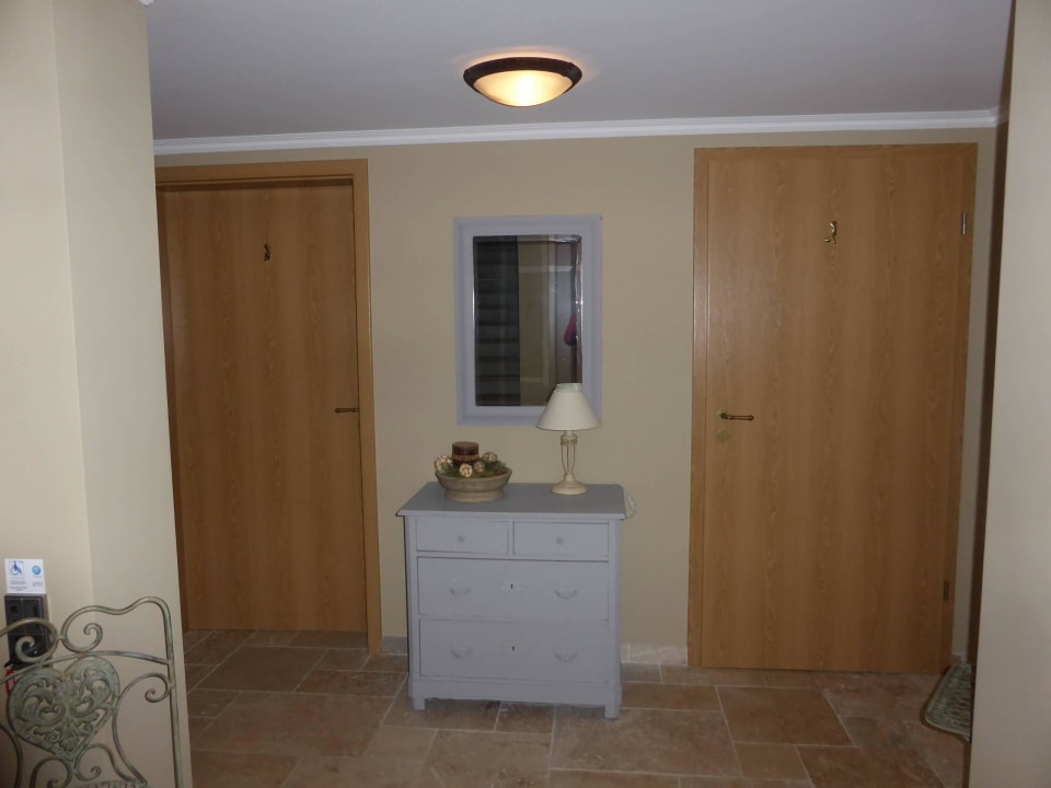 Toilette im Keller Hotel Eifelland