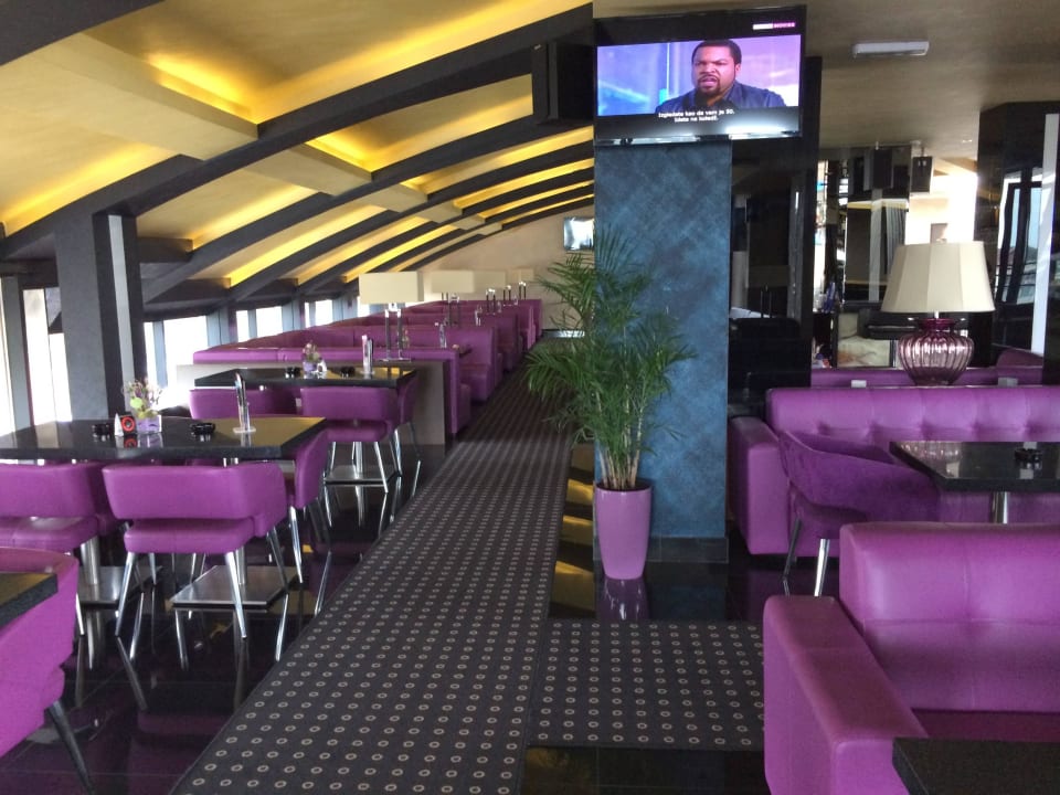 Sky Bar auf dem Dach Orbis Design Hotel & Spa