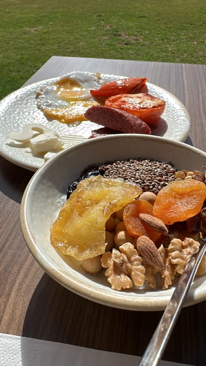 Gastro Jacaranda Luxury Resort