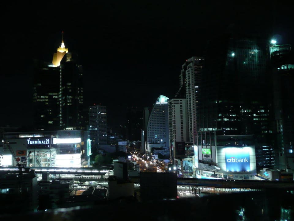 Pooldachausblick  NH Bangkok Asoke
