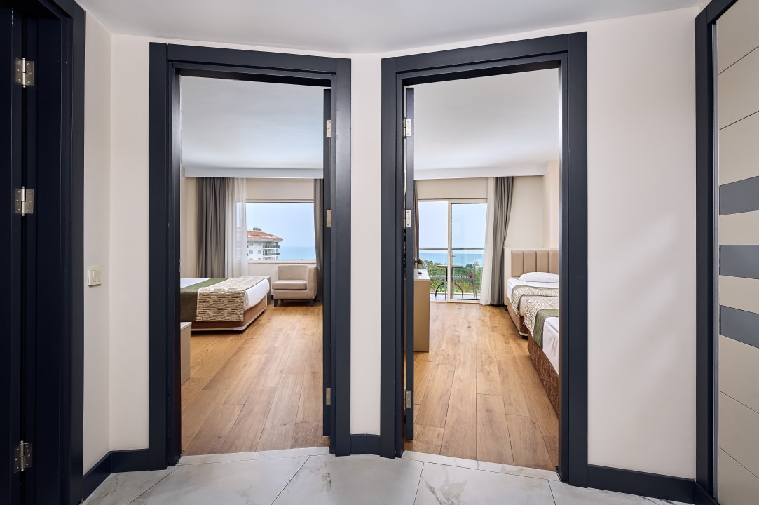 Zimmer Seaden Sea World Resort & Spa