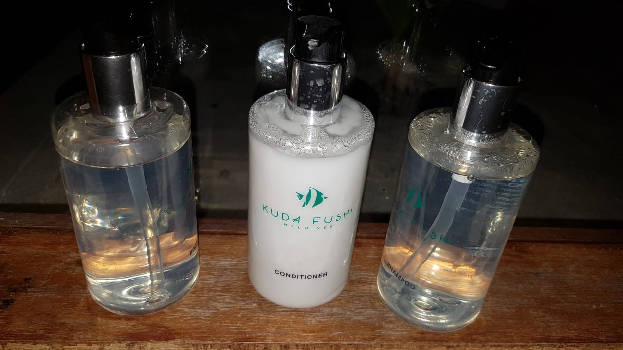 Zimmer Kudafushi Resort & Spa