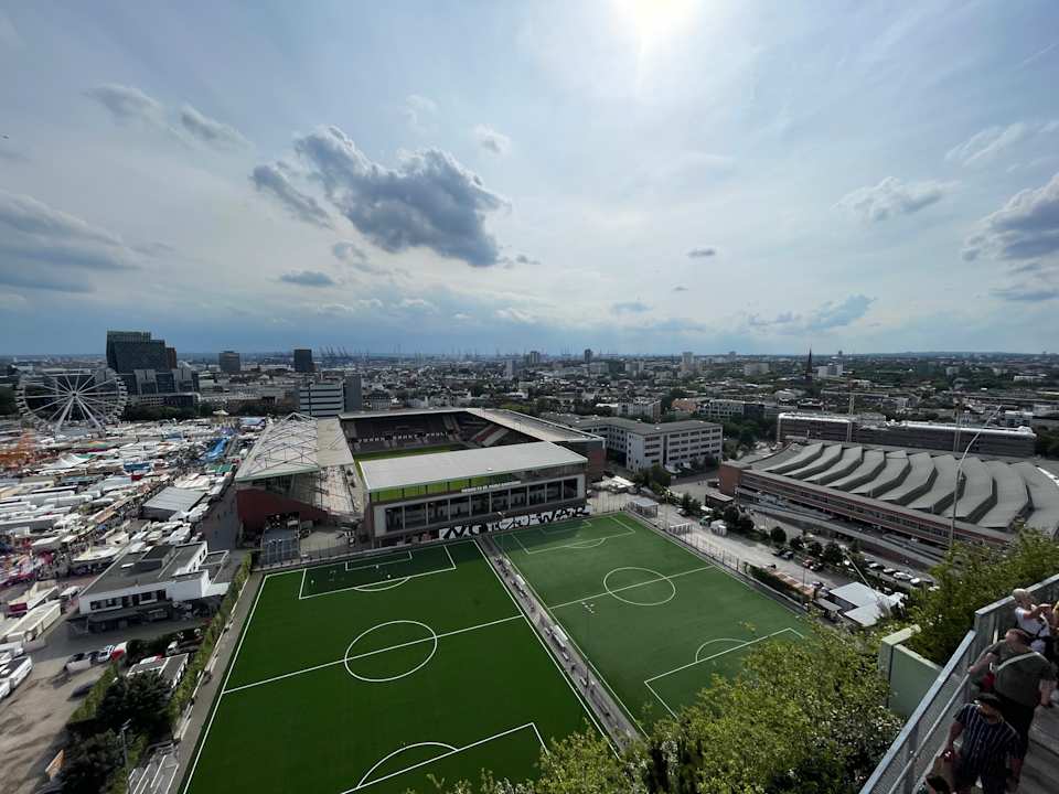 Ausblick REVERB by Hard Rock Hamburg