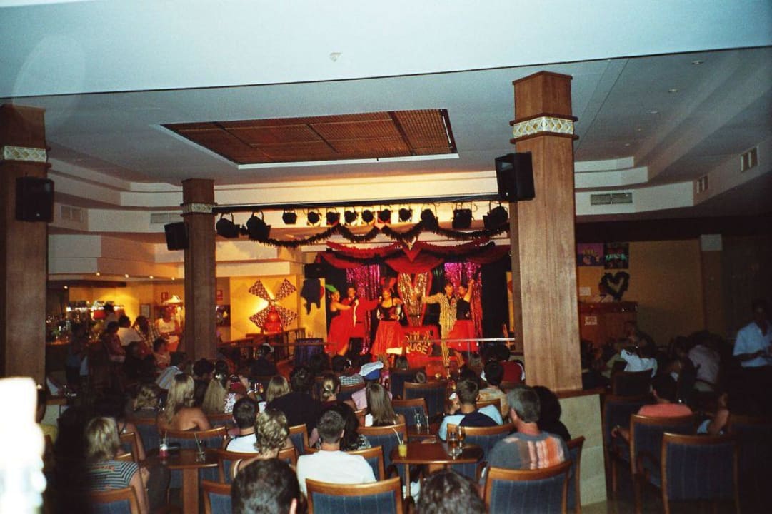Abendshow im Hotel Prinsotel La Pineda