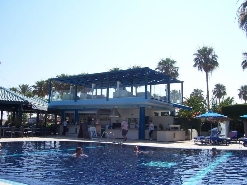 Pool Anonymous Beach Hotel