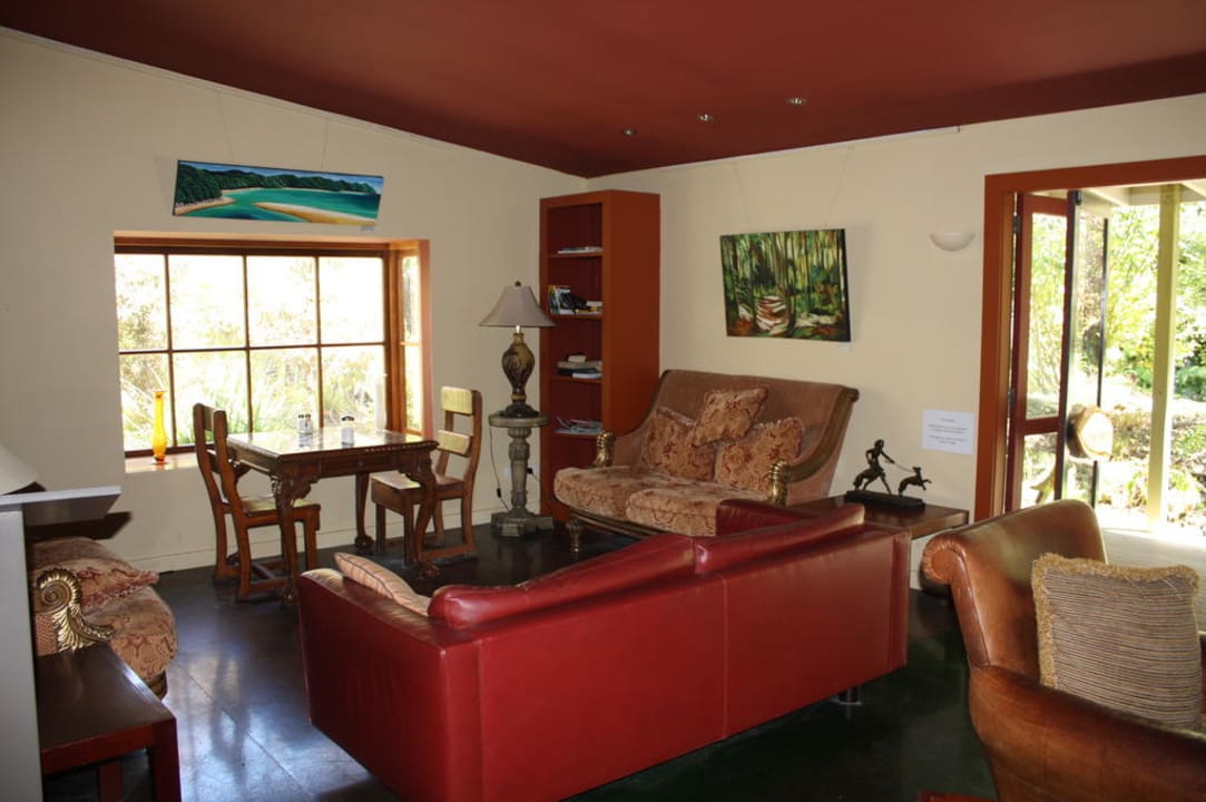 Lobby Kaminzimmer Awaroa Lodge