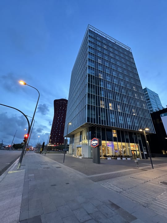 Außenansicht Hampton By Hilton Barcelona Fira Gran Via