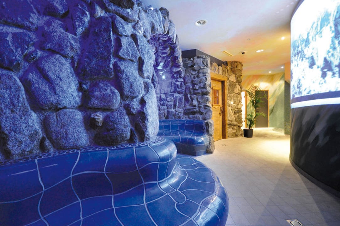 Felsengrotte - Wellnessbereich Hotel Kohlerhof