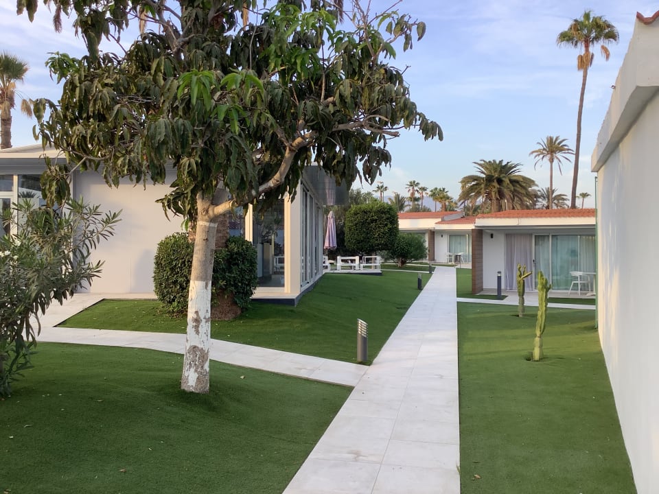 Gartenanlage Only adults - Hotel Sanom Beach Resort