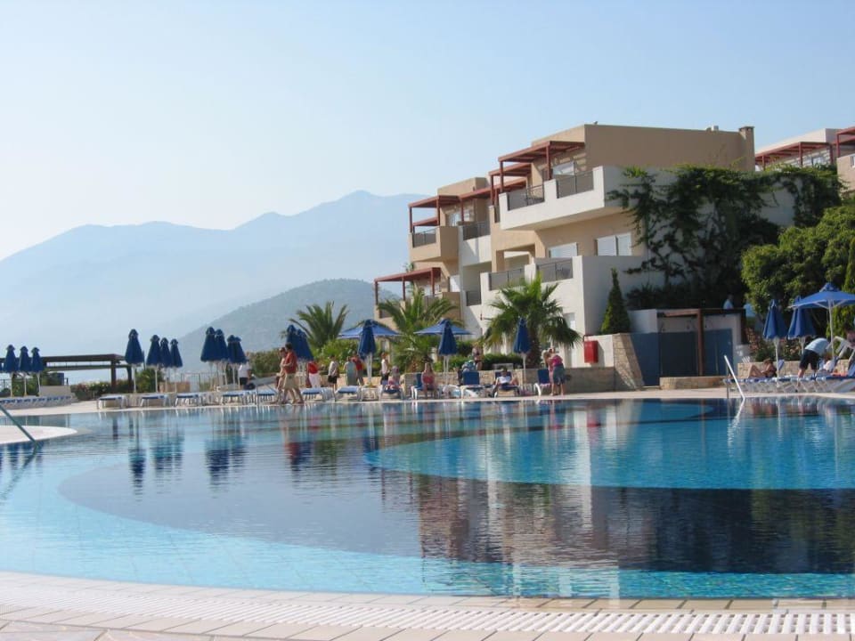 Blick auf den Pool Grand Hotel Holiday Resort