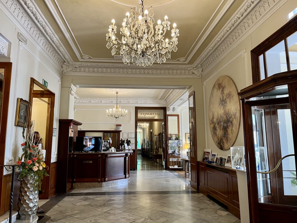 Lobby Grand Hotel Des Anglais