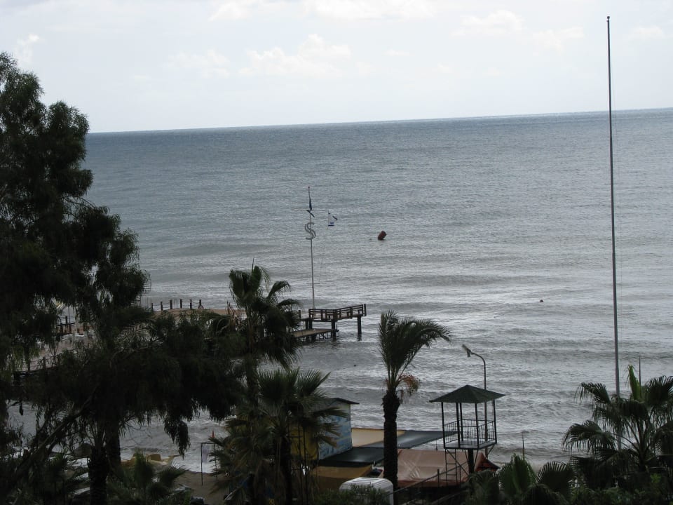 Widok z okna pokoju Palmeras Beach Hotel