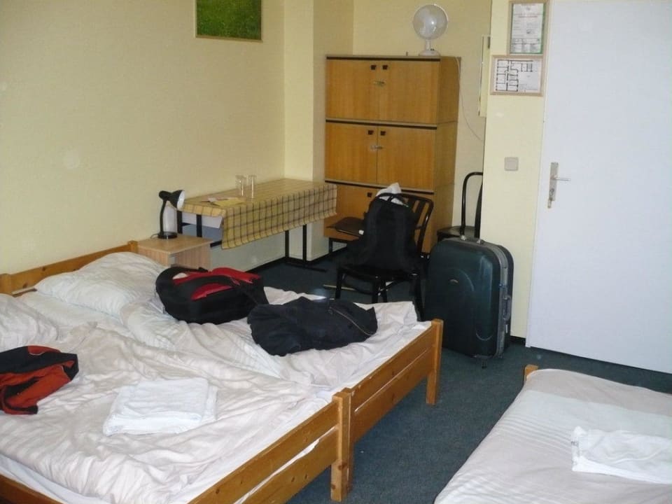 Zimmer Happy Go Lucky Hotel & Hostel