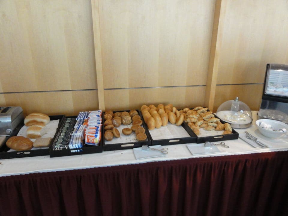 Frühstück Hotel NH Leipzig Messe
