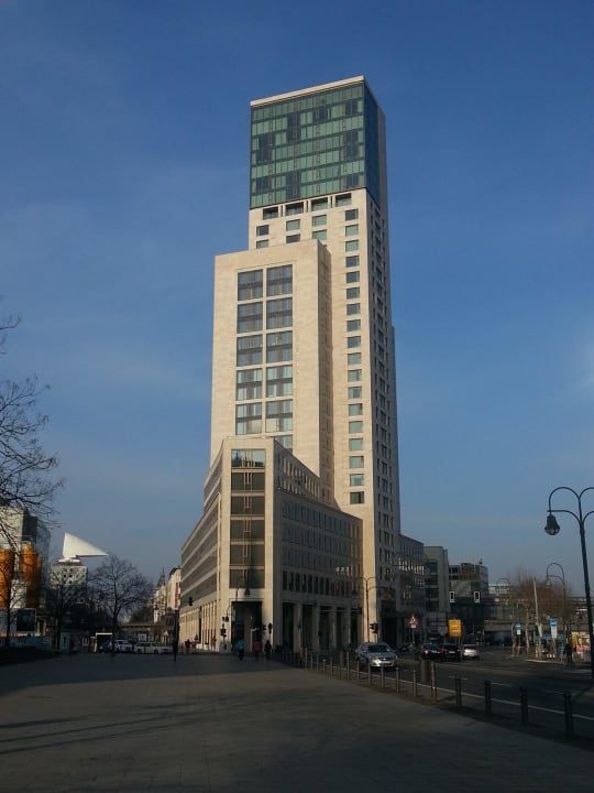 Fast schon Sommer im März Waldorf Astoria Berlin