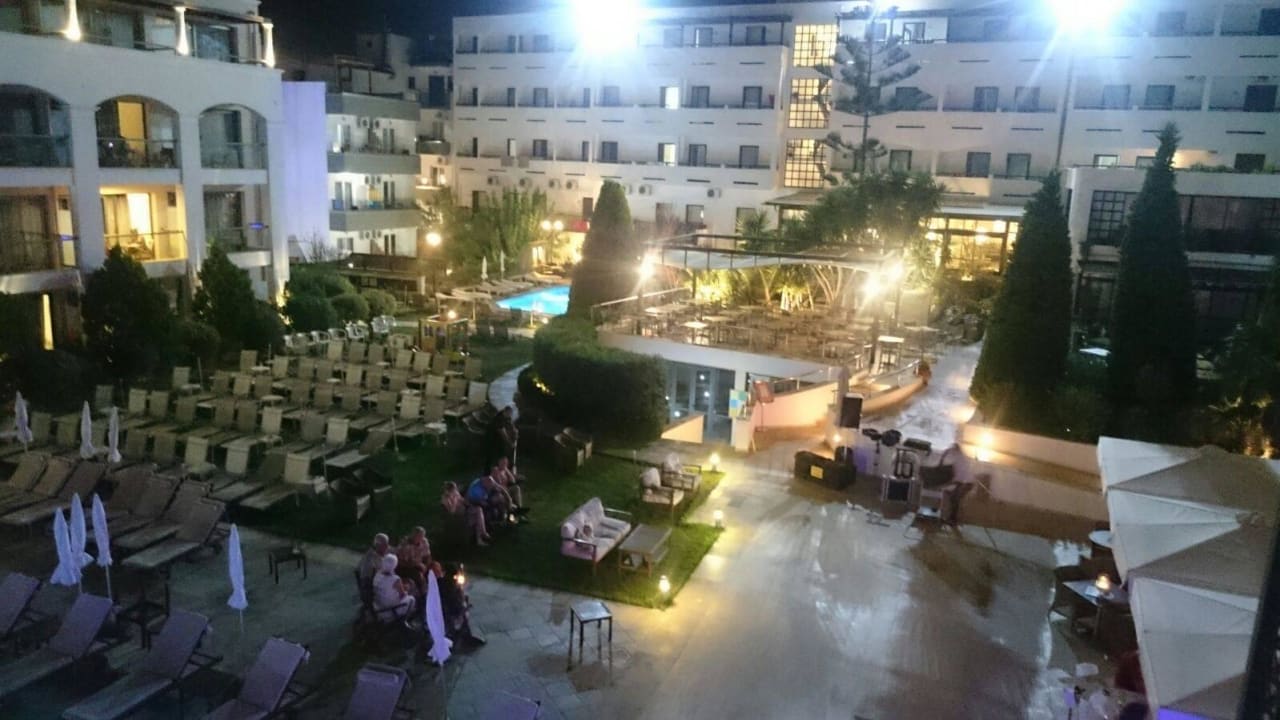 Live Musik  Albatros Spa & Resort Hotel