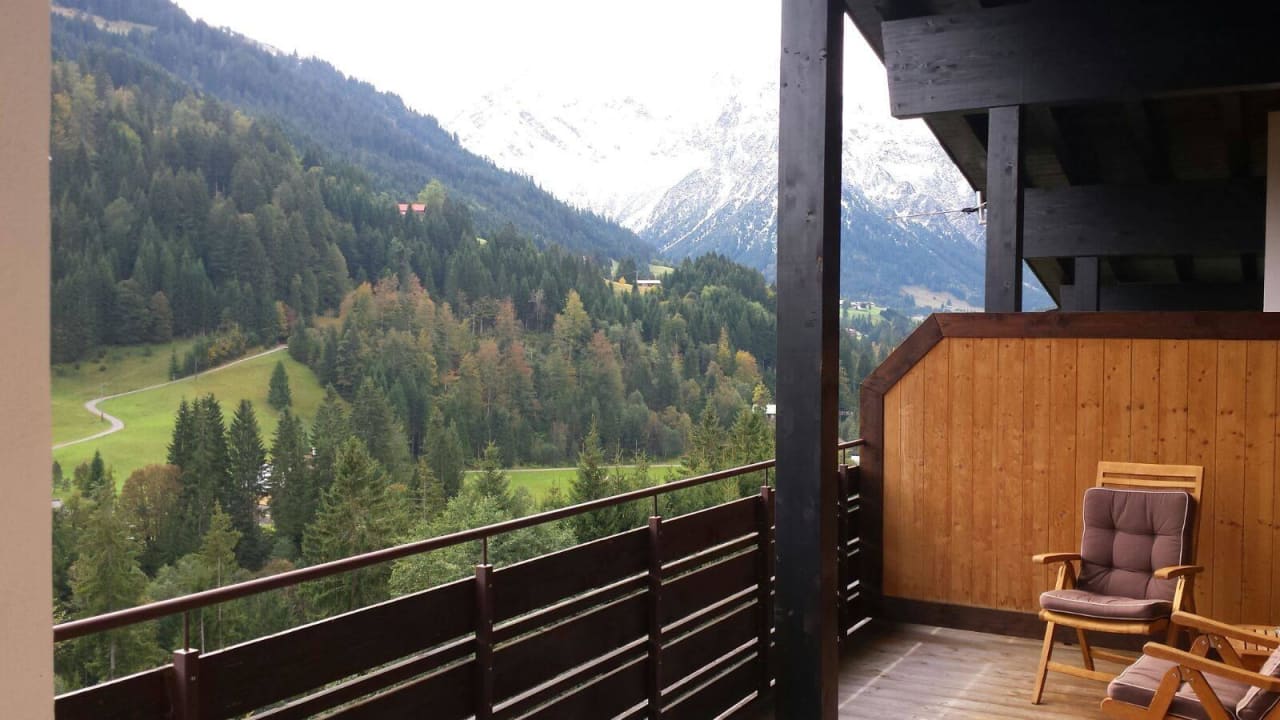 Balkon Wellness-Suite Verwöhn- und Wellnesshotel Walserhof
