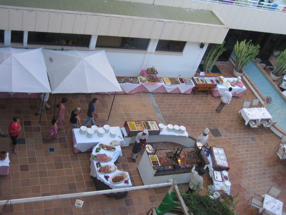 Der Grillabend Hotel & Spa S'Entrador Playa