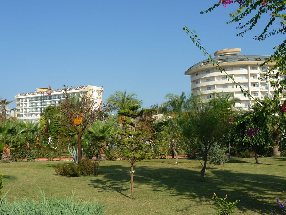 Blick zum Hotel Saphir Resort & Spa