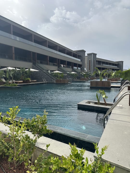 Pool Jacaranda Luxury Resort