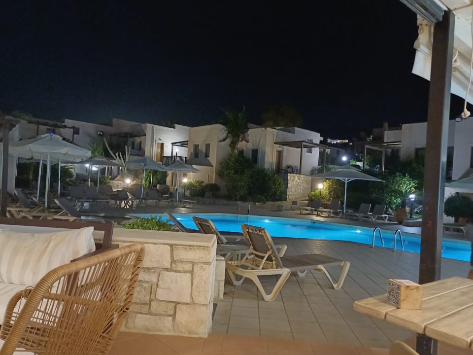 Pool Apartments Ida Village I & II