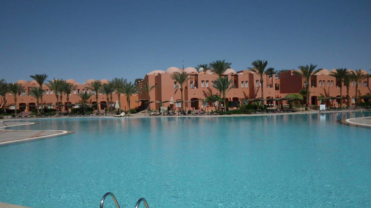 Anlage mit Pool Jaz Makadi Oasis Resort
