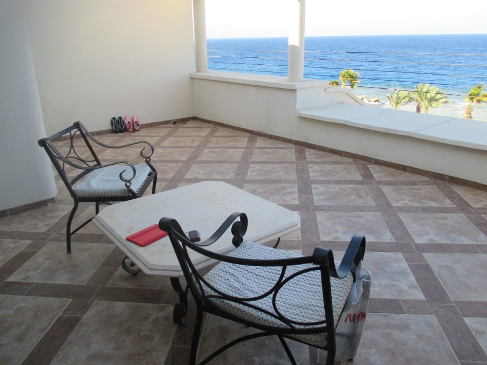 Терраса Pickalbatros Citadel Resort