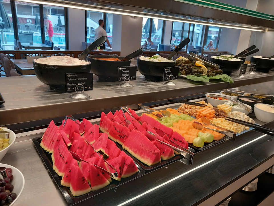 Gastro Hotel Lagomandra Beach