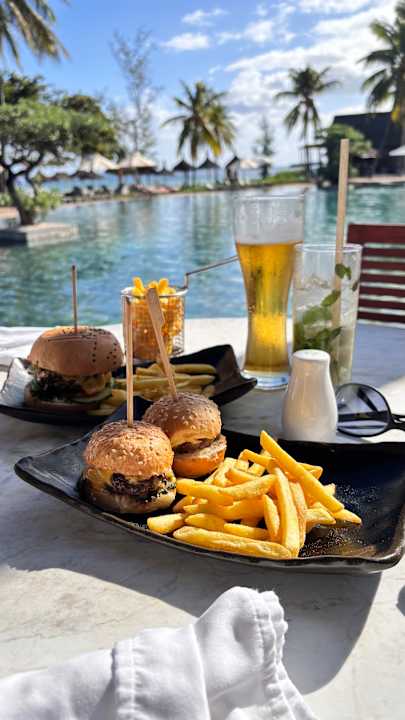 Gastro Outrigger Mauritius Beach Resort