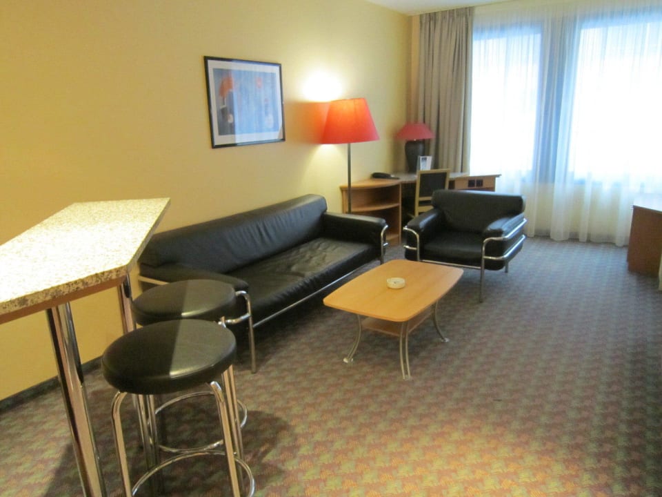 Wohnzimmer, Eßecke Hotel NH Dortmund