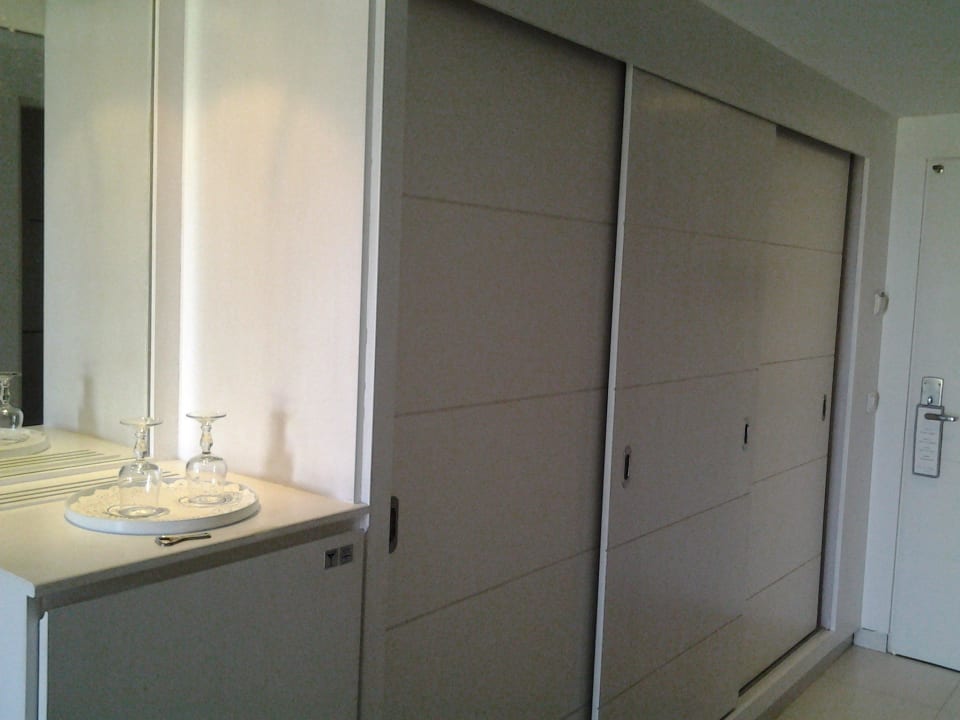 Viel Pletz für Kleider und Wäsche Djerba Plaza Thalasso & Spa