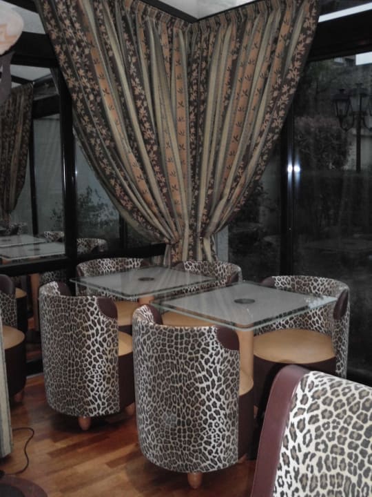 Wintergarten im Restaurant Mercure Paris Malakoff Parc des Expositions