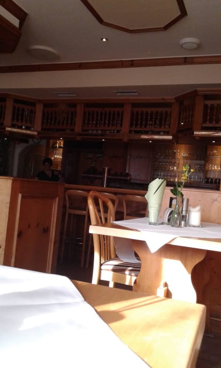 Gemütlich sitzen an der Bar Hotel Gasthof zur Post Stukenbrock