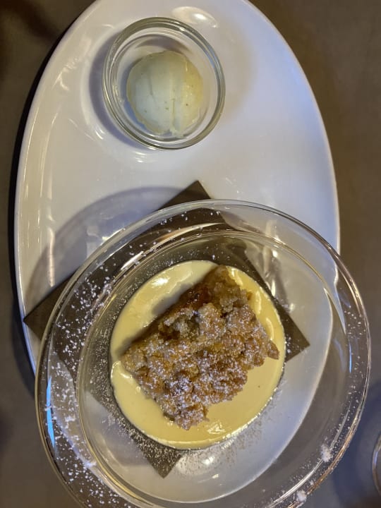 Gastro NIDUM Casual Luxury Hotel