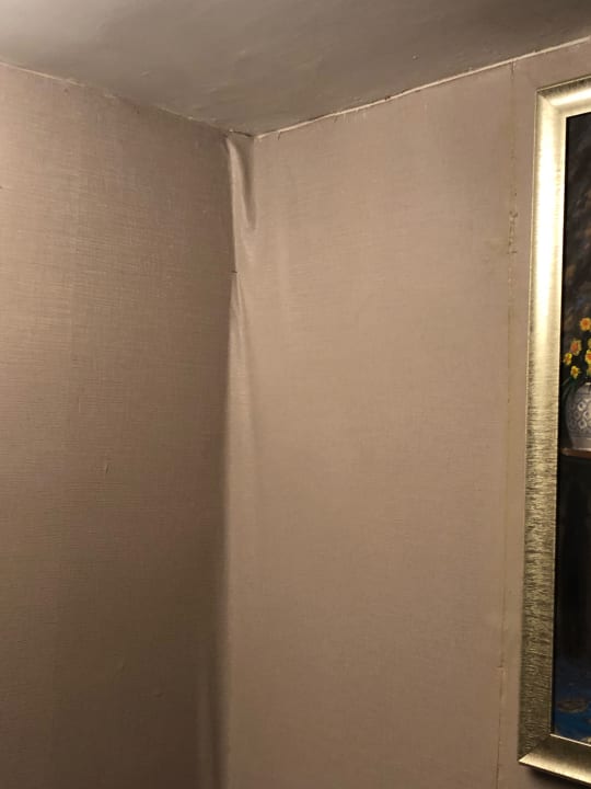 Zimmer Royal Taj Mahal Hotel