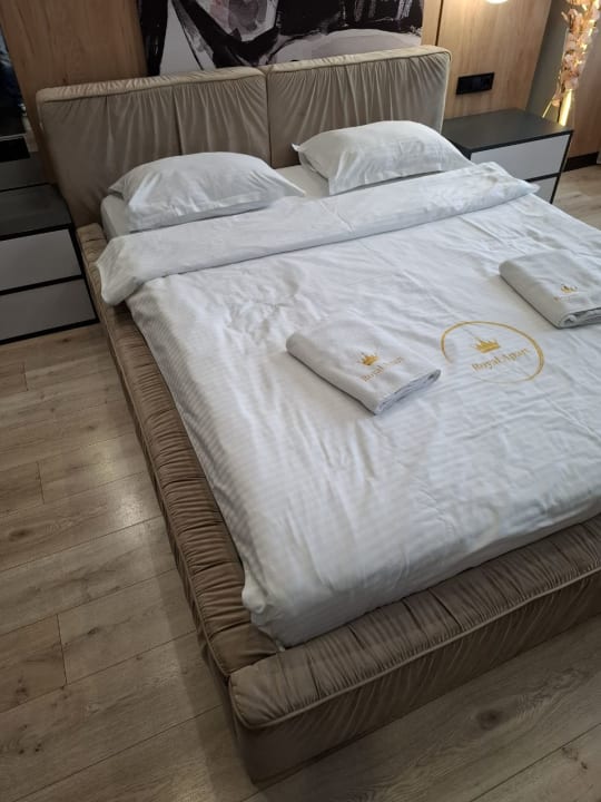 Zimmer Royal romantic apartment with bathtub