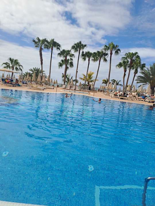 Pool SBH Hotel Taro Beach