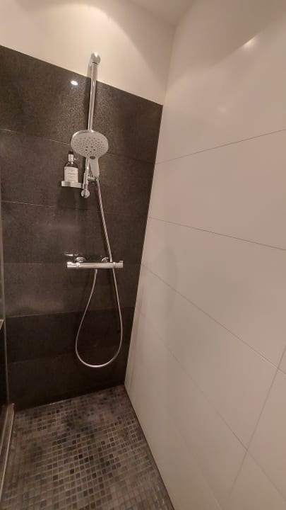 Zimmer Motel One Hamburg Airport