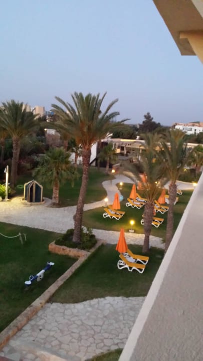 Sicht vom Zimmer auf die Garten Anlage  Hotel Medina Belisaire & Thalasso