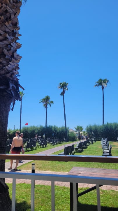 Strand Wyndham Garden Lara