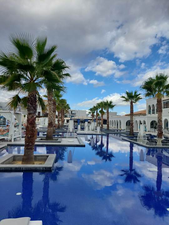 Pool Anemos Luxury Grand Resort