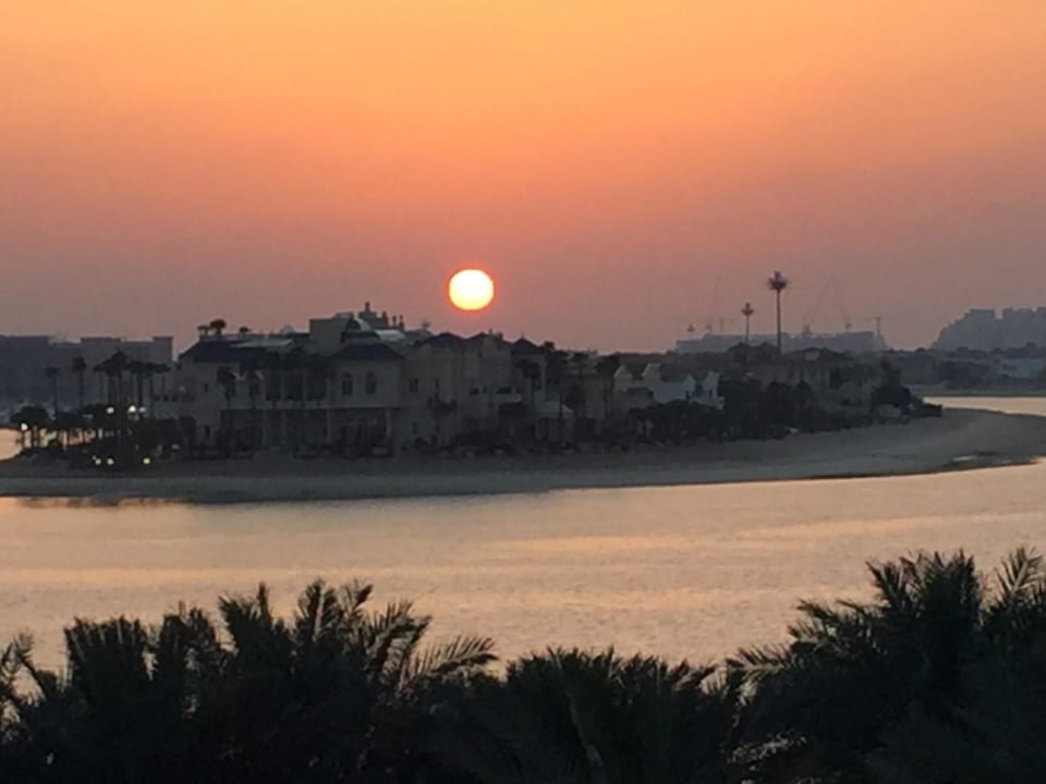 Sonnenuntergang vom Balkon aus Rixos The Palm Hotel & Suites