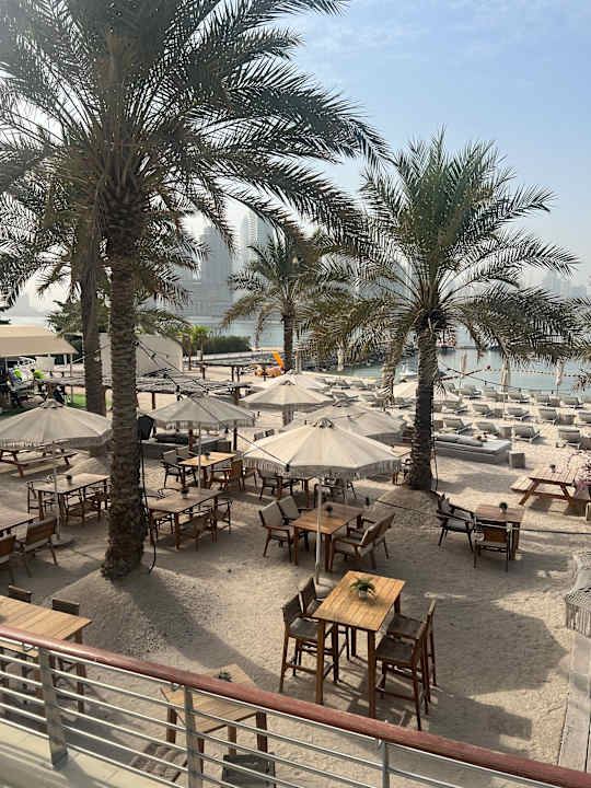 Strand Dukes The Palm Dubai Hotel
