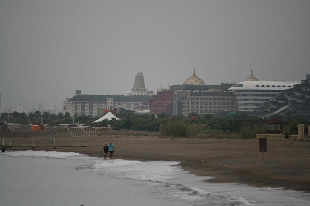 Blick auf Nachbarhotels in Lara IC Hotels Green Palace